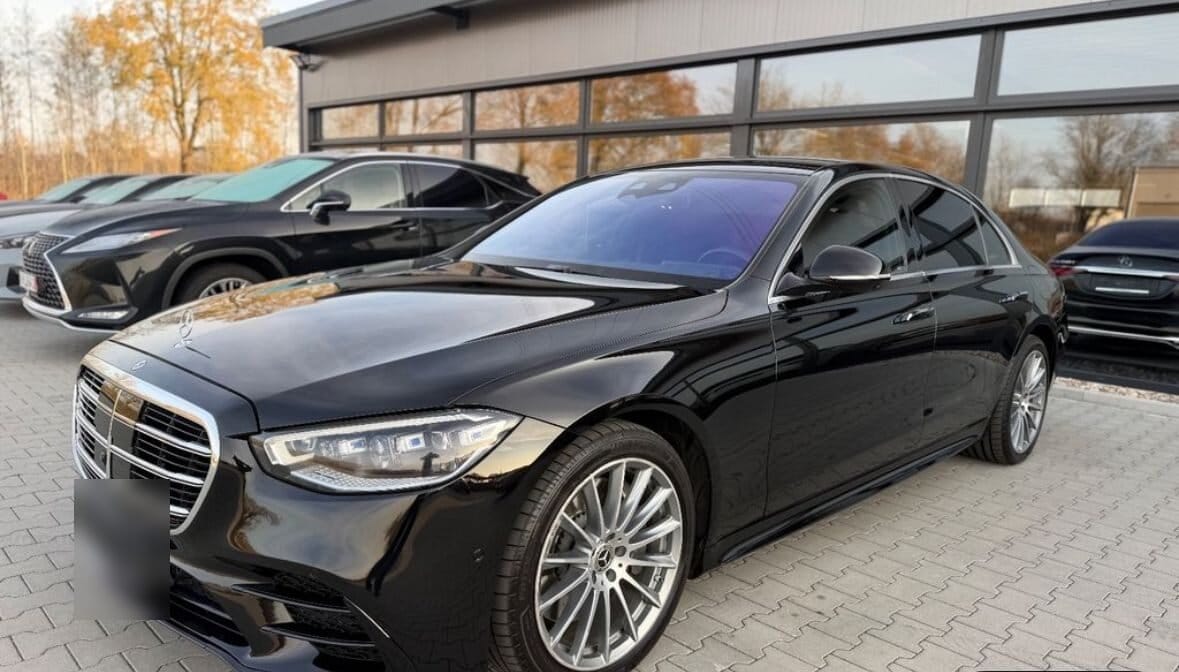 Mercedes S-Klasse van Noordwijk Taxicentrale
