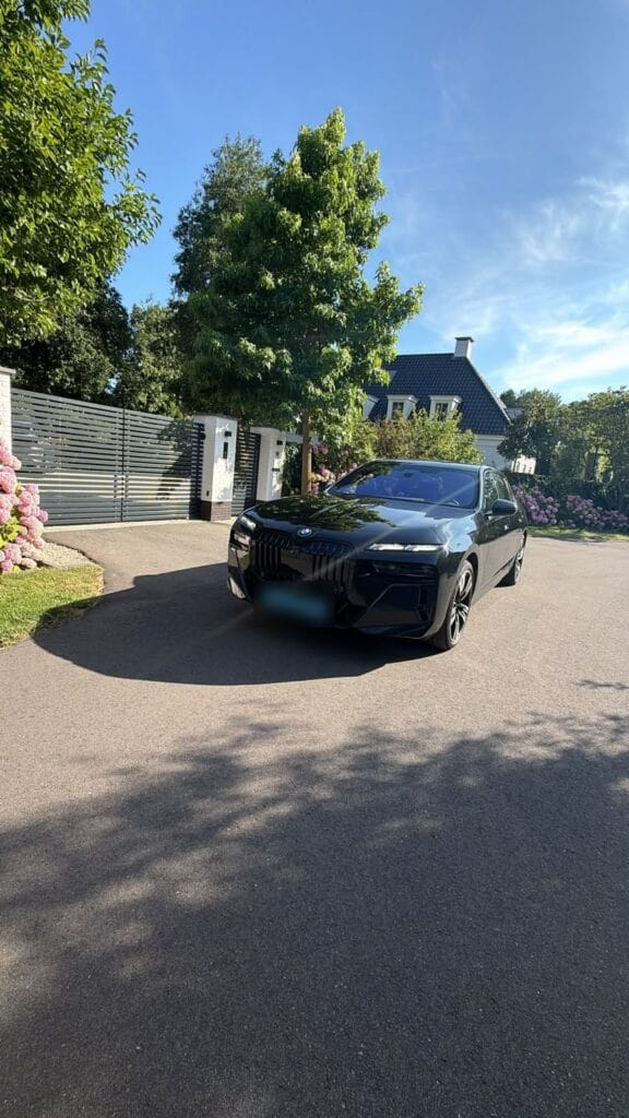 BMW i7 elektrisch van Noordwijk Taxi Centrale
